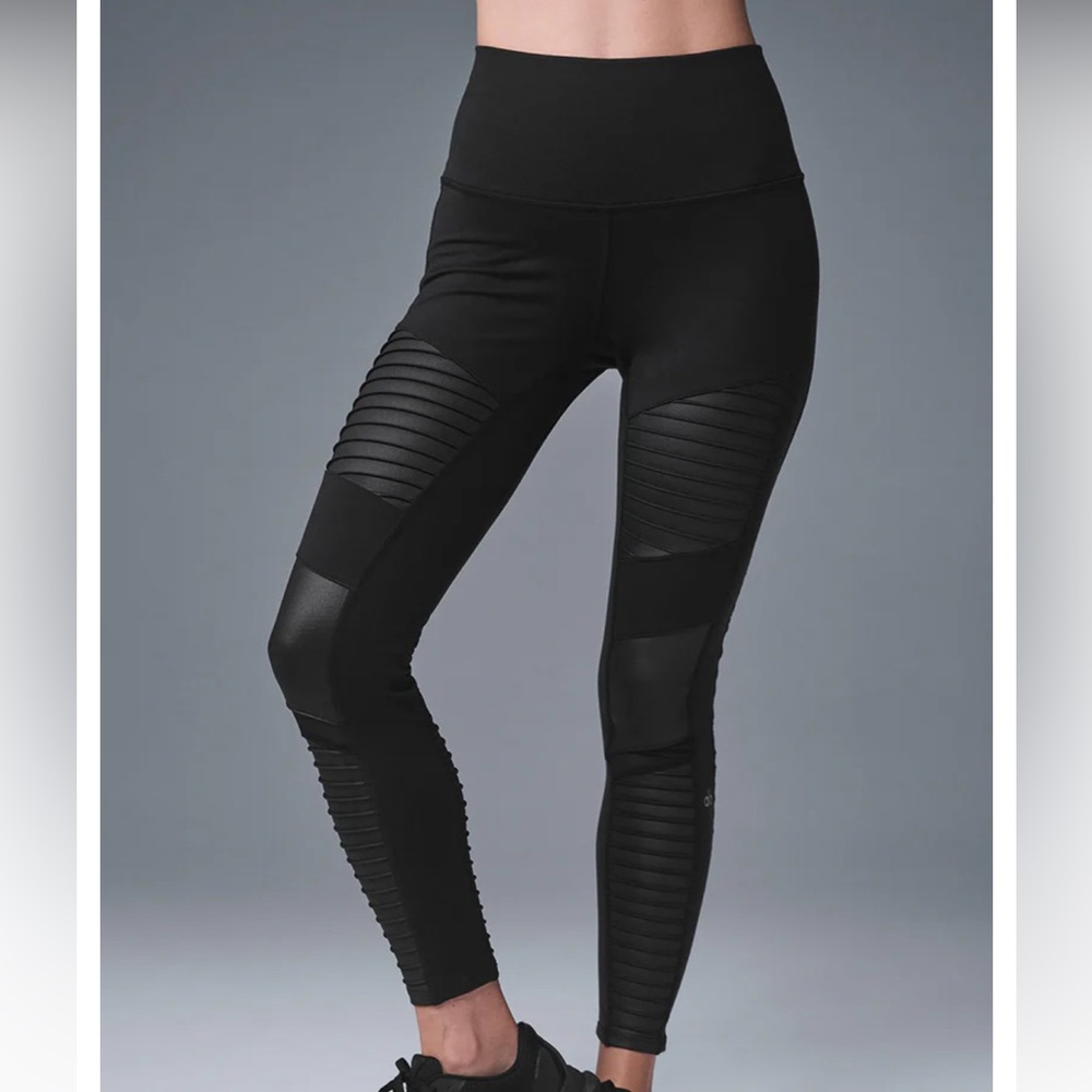 ALO Yoga Black Moto Leggings with Ribbed Panels and high waist